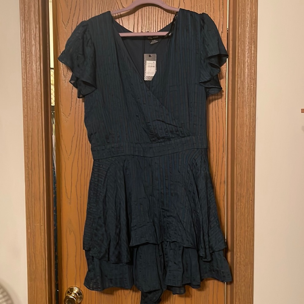 CITY CHIC
First Date Playsuit - Teal